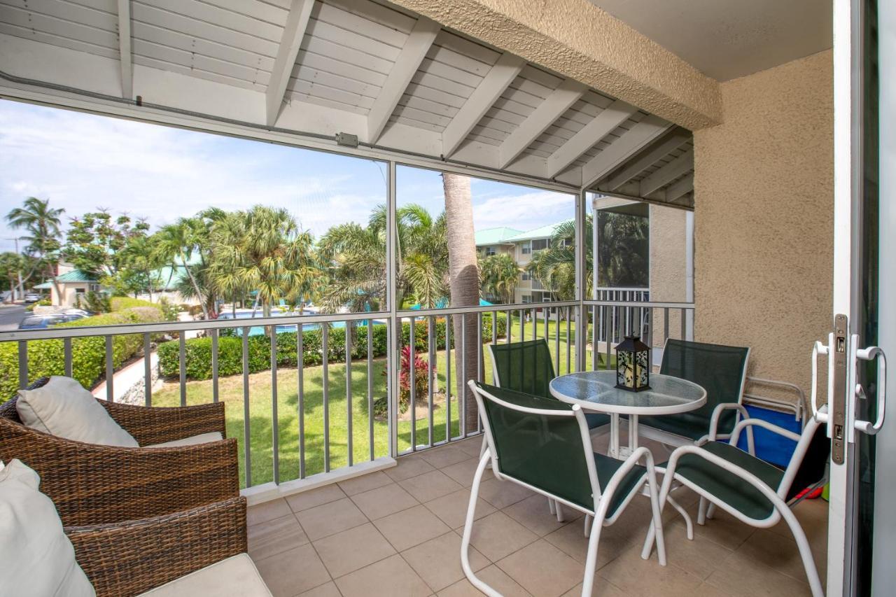 Beach Living At Plantation Village Blgs Джорджтаун Экстерьер фото